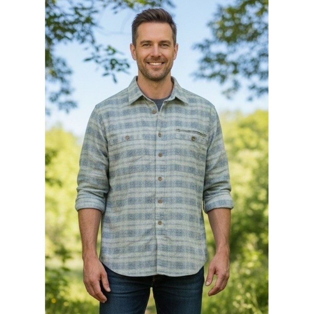 REI Button Down Plaid Long Sleeve Shirt Men's M Fishing Hiking Vented Outdoor